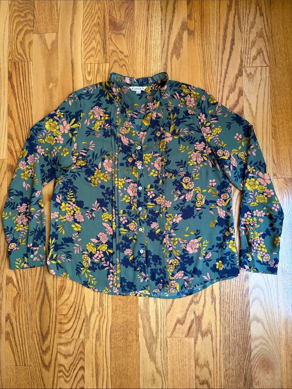 Nanette Lepore Lora Olive Green Floral Button-Up Top. Size: Large